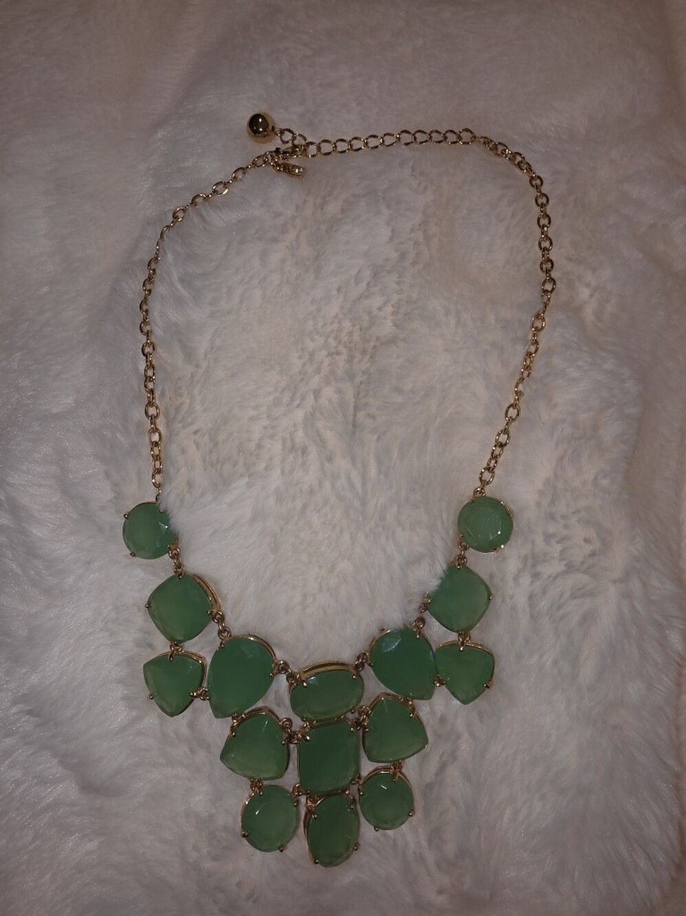 Kate Spade Vegas Jewels FACETED cluster emerald green BERYL bib necklace Glow